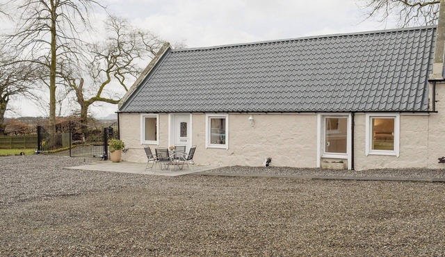 2 bedroom accommodation in Saline, near Dunfermline