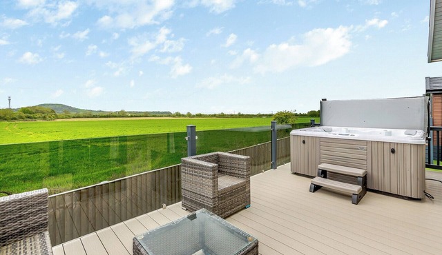 2 bedroom accommodation in Edingworth