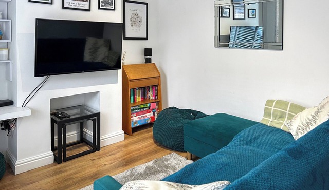 2 bedroom accommodation in Frizington