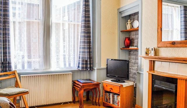 2 bedroom accommodation in Kirriemuir