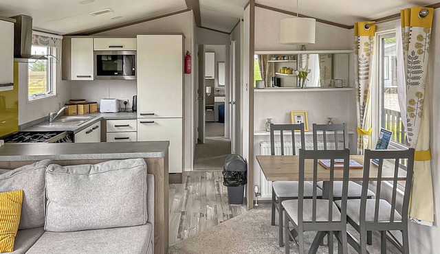 2 bedroom accommodation in Laurenkirk