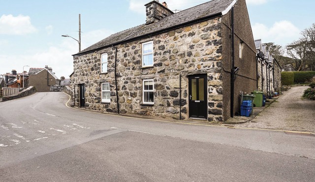 2 bedroom accommodation in Llwyngwril, near Barmouth