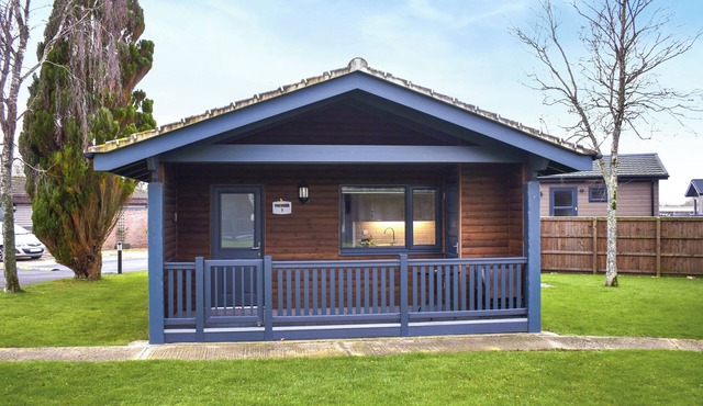 2 bedroom accommodation in Lyme Regis