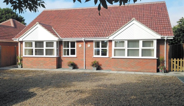 2 bedroom accommodation in Sutton-on-Sea, near Mablethorpe