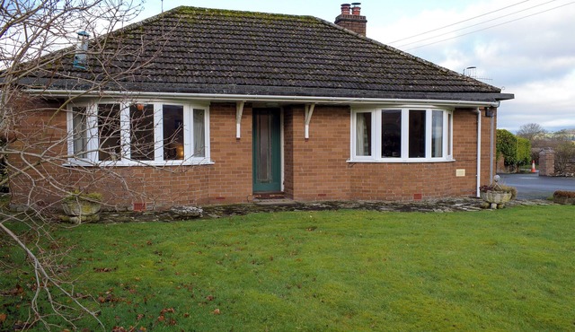 2 bedroom accommodation in Walton, near Kington