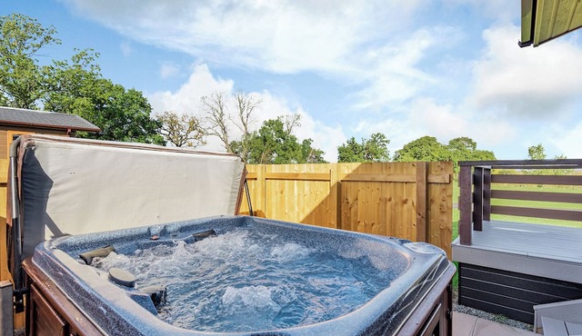 2 bedroom accommodation in Shrewsbury