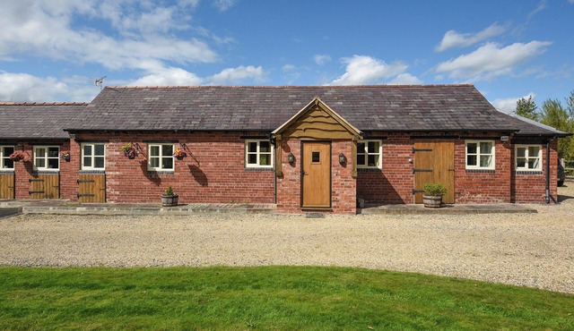 2 bedroom accommodation in Asterley, near Shrewsbury