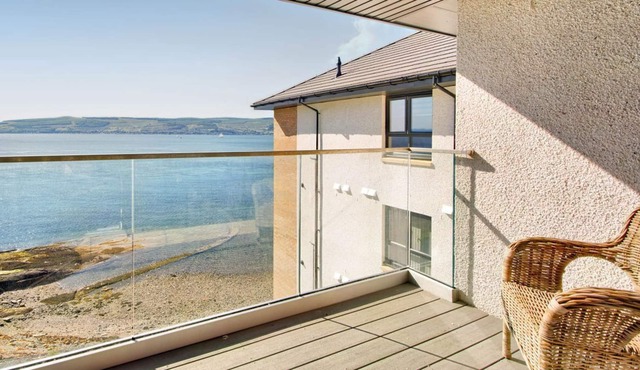 2 bedroom accommodation in Skelmorlie