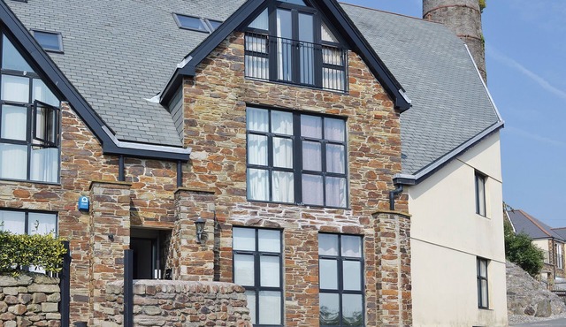 2 bedroom accommodation in St Austell