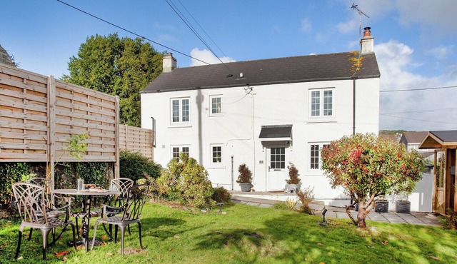 2 bedroom accommodation in St Austell