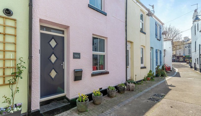 2 bedroom accommodation in Teignmouth