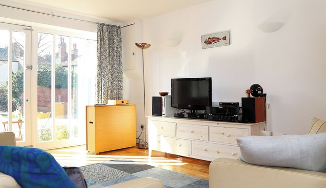 2 bedroom accommodation in Whitstable