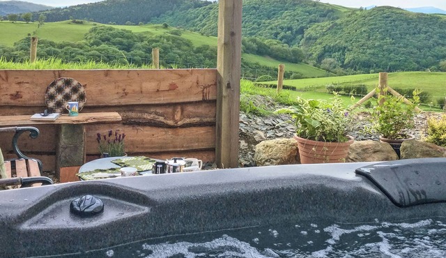 2 bedroom accommodation in Aberdovey