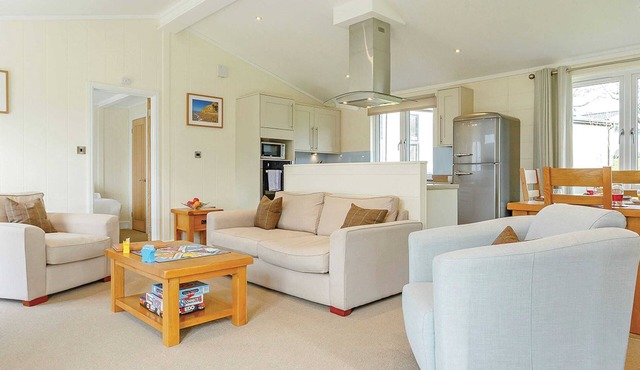 2 bedroom accommodation in Axminster