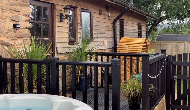 2 bedroom accommodation in Neenton, near Bridgnorth