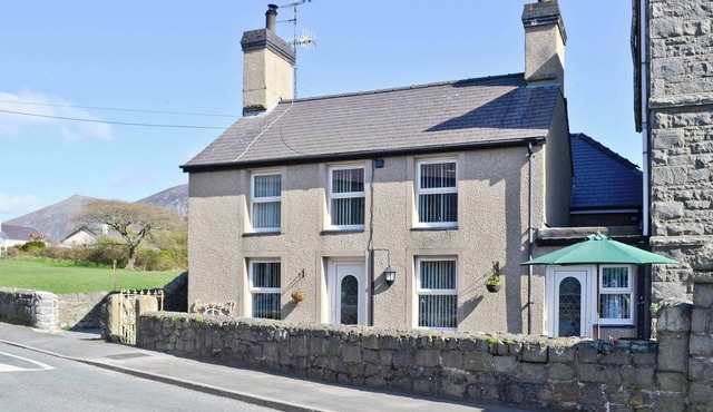 2 bedroom accommodation in Trefor, near Caernarfon