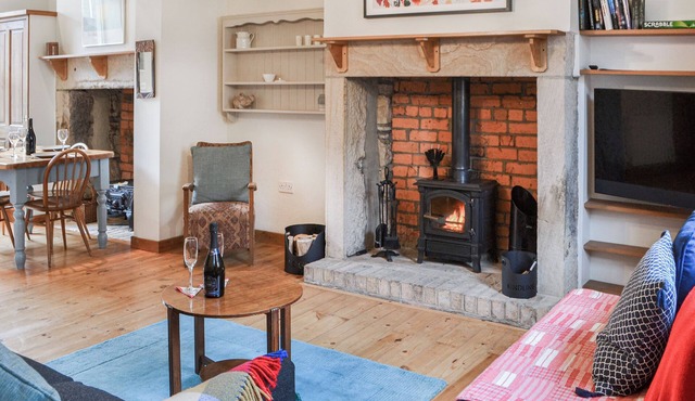 2 bedroom accommodation in Ryton, near Wylam, Newcastle