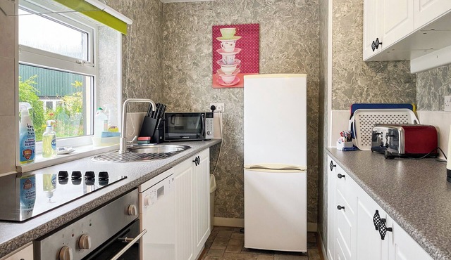 2 bedroom accommodation in Dilhorne, near Cheadle