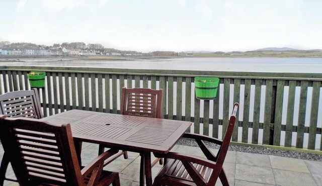2 bedroom accommodation in Garlieston