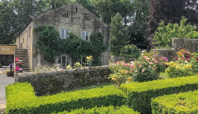 2 bedroom accommodation in Harrogate