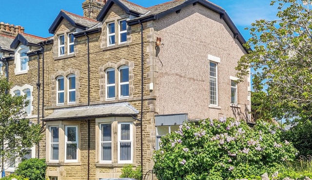 2 bedroom accommodation in Hest Bank