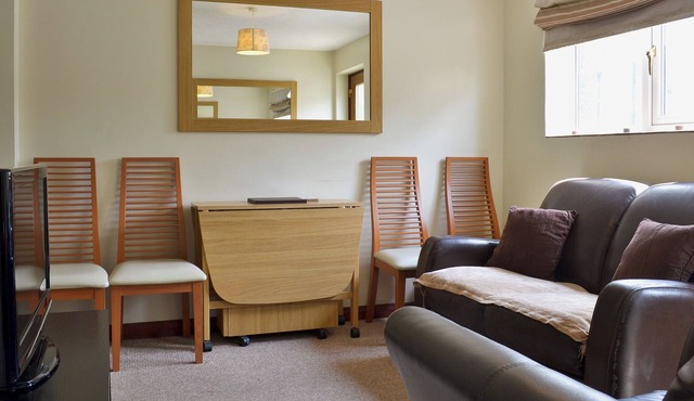 2 bedroom accommodation in East Huntspill, near Highbridge