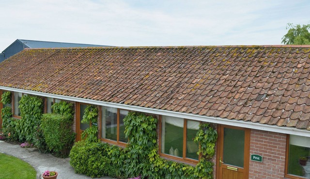 2 bedroom accommodation in East Huntspill, near Highbridge