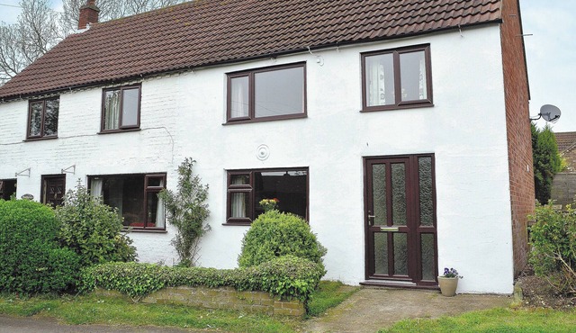 2 bedroom accommodation in Hemingby, near Horncastle