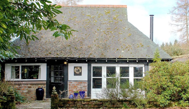 2 bedroom accommodation in Shandon, near Loch Lomond