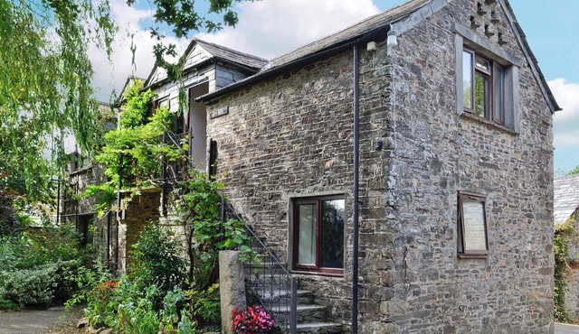 2 bedroom accommodation in Polson, nr. Launceston