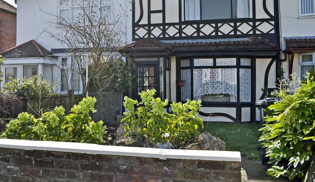 2 bedroom accommodation in Ainsdale, near Southport