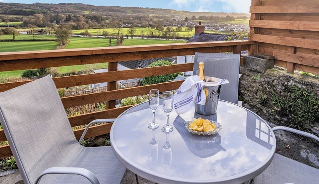 2 bedroom accommodation in Llandeilo