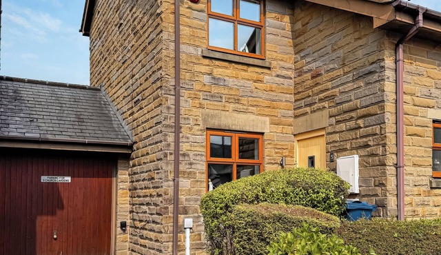2 bedroom accommodation in Longridge
