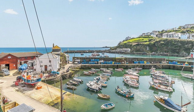 2 bedroom accommodation in Mevagissey