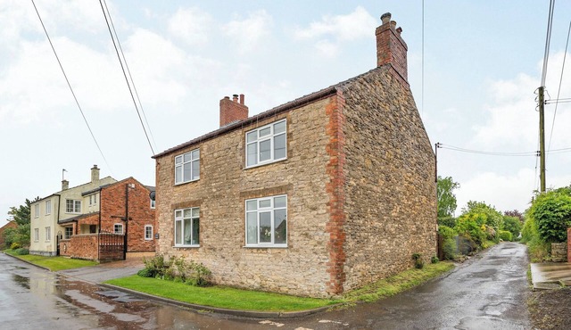 2 bedroom accommodation in Snitterby