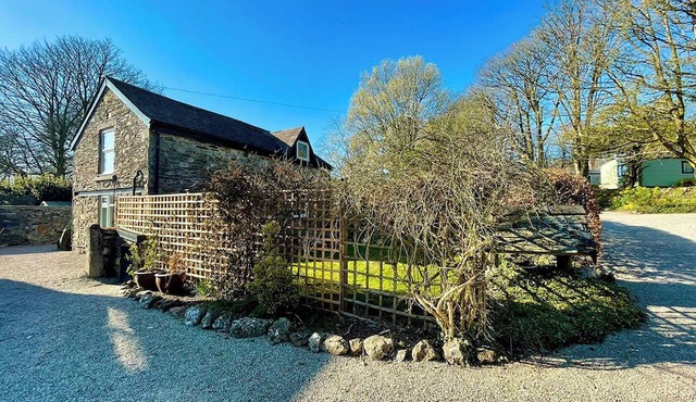 2 bedroom accommodation in Tavistock