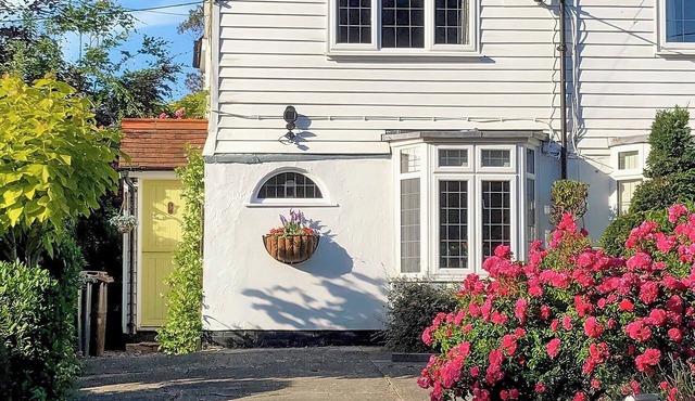 2 bedroom accommodation in Tenterden