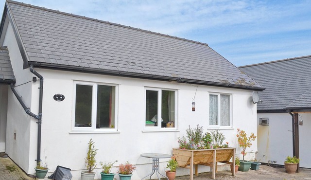 2 bedroom accommodation in Llanfair Caereinion, near Welshpool