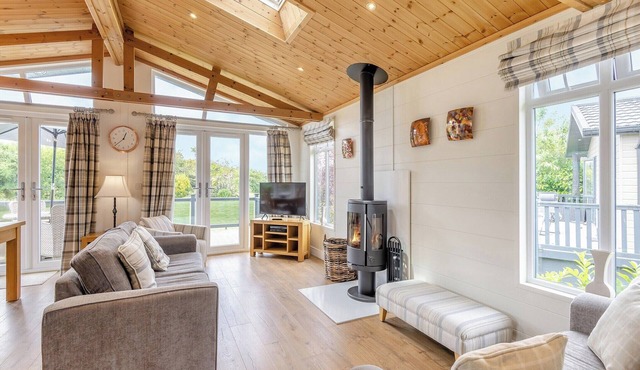 2 bedroom accommodation in Monkton, Nr Ramsgate