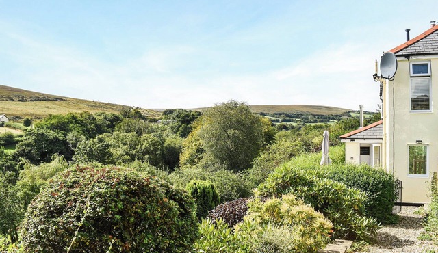 2 bedroom accommodation in Withypool