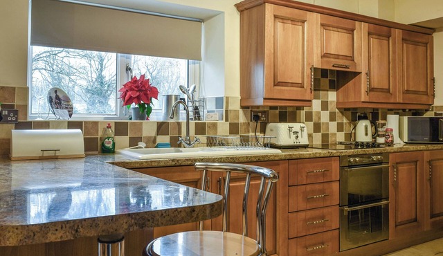 2 bedroom accommodation in Trecynon, near Aberdare