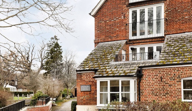 2 bedroom accommodation in Abingdon-on-Thames, near Oxford