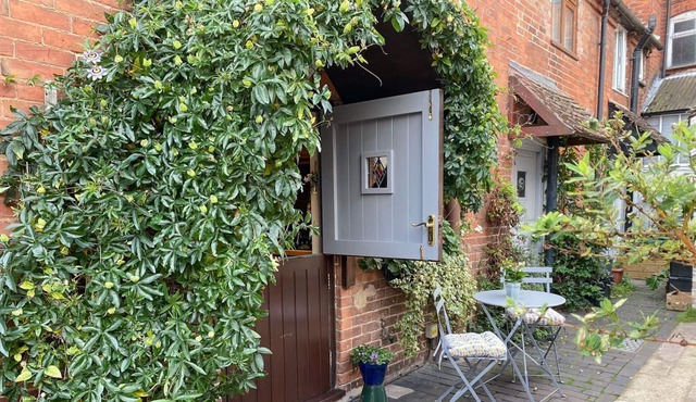 2 bedroom accommodation in Alcester