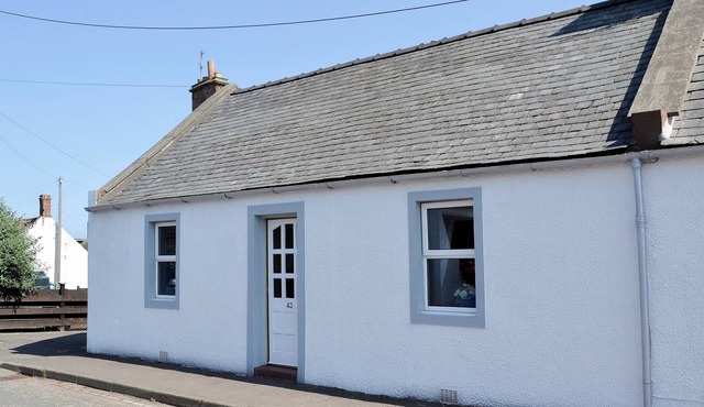 2 bedroom accommodation in Auchmithie, near Arbroath