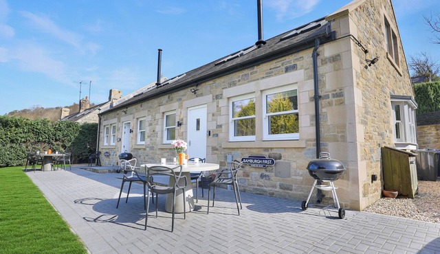 2 bedroom accommodation in Bamburgh