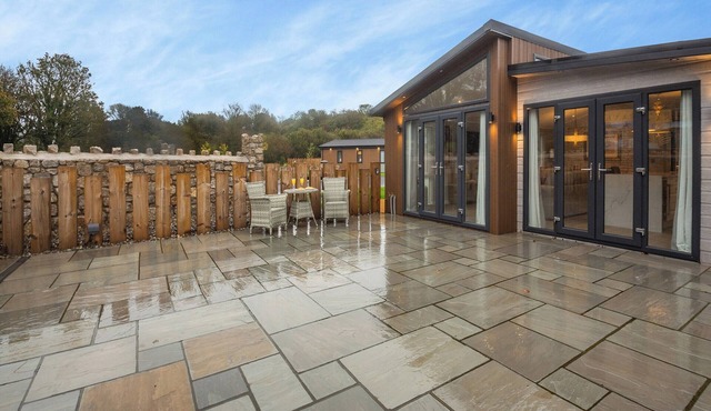 2 bedroom accommodation in Benllech