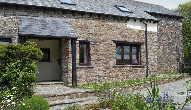 2 bedroom accommodation in Woolfardisworthy, near Bideford