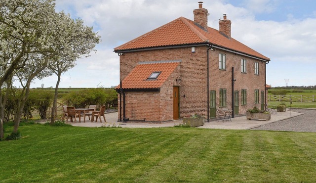 2 bedroom accommodation in Ranby, near Retford