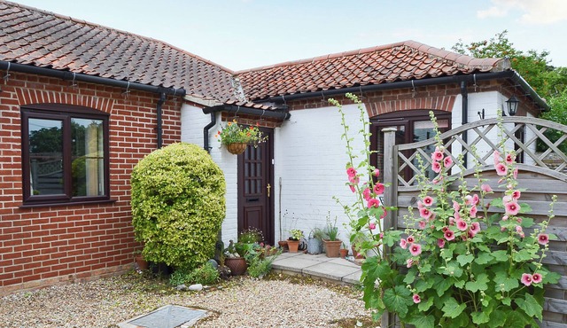 2 bedroom accommodation in Blakeney