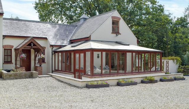 2 bedroom accommodation in Llechryd, near Cardigan